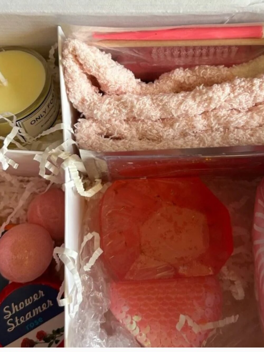 Luxurious Pink Bath Soak & Bubbles Set